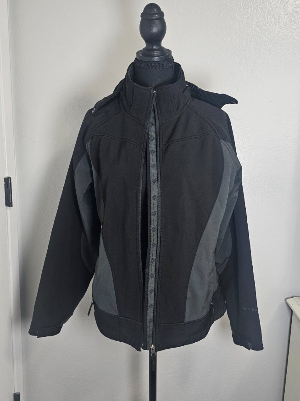 Free Country Softshell Black Gray Detachable Hood Fleece Womens Jacket Size M - Picture 2 of 6